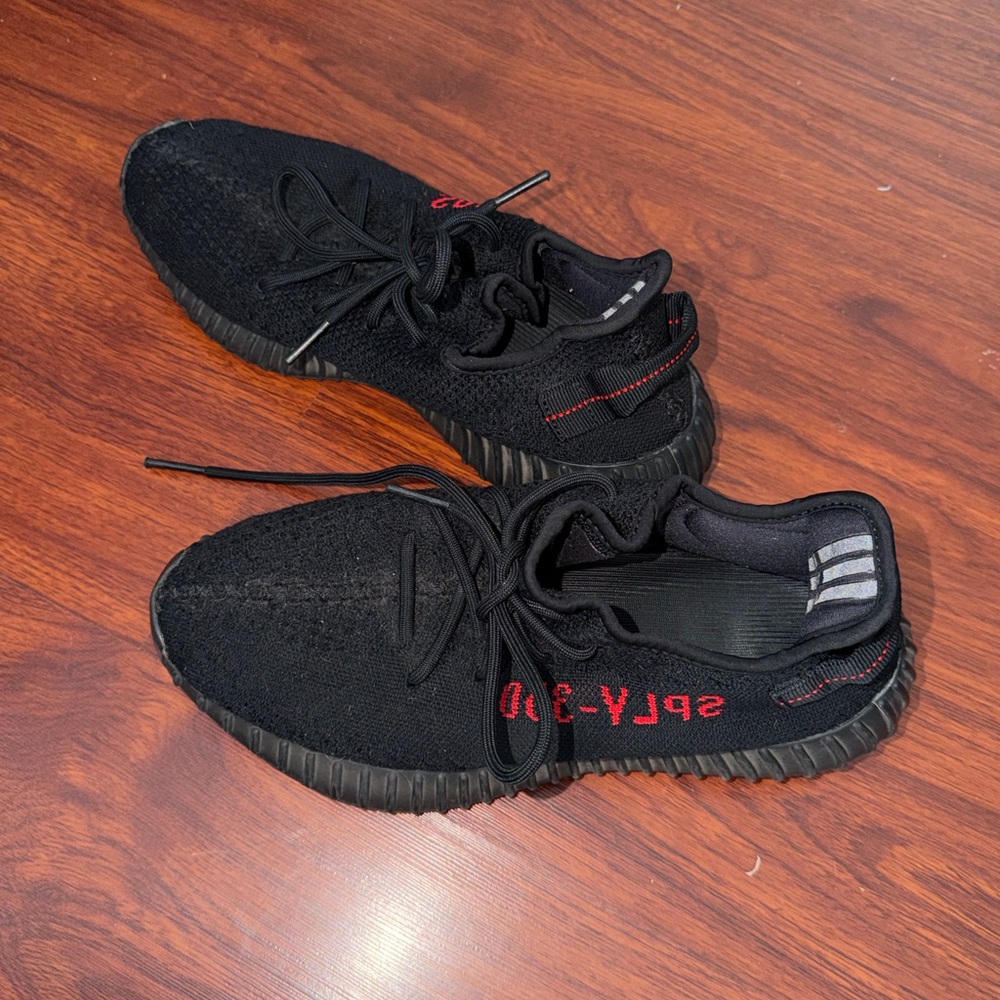 Black Yeezy boost - Picture 2 of 5